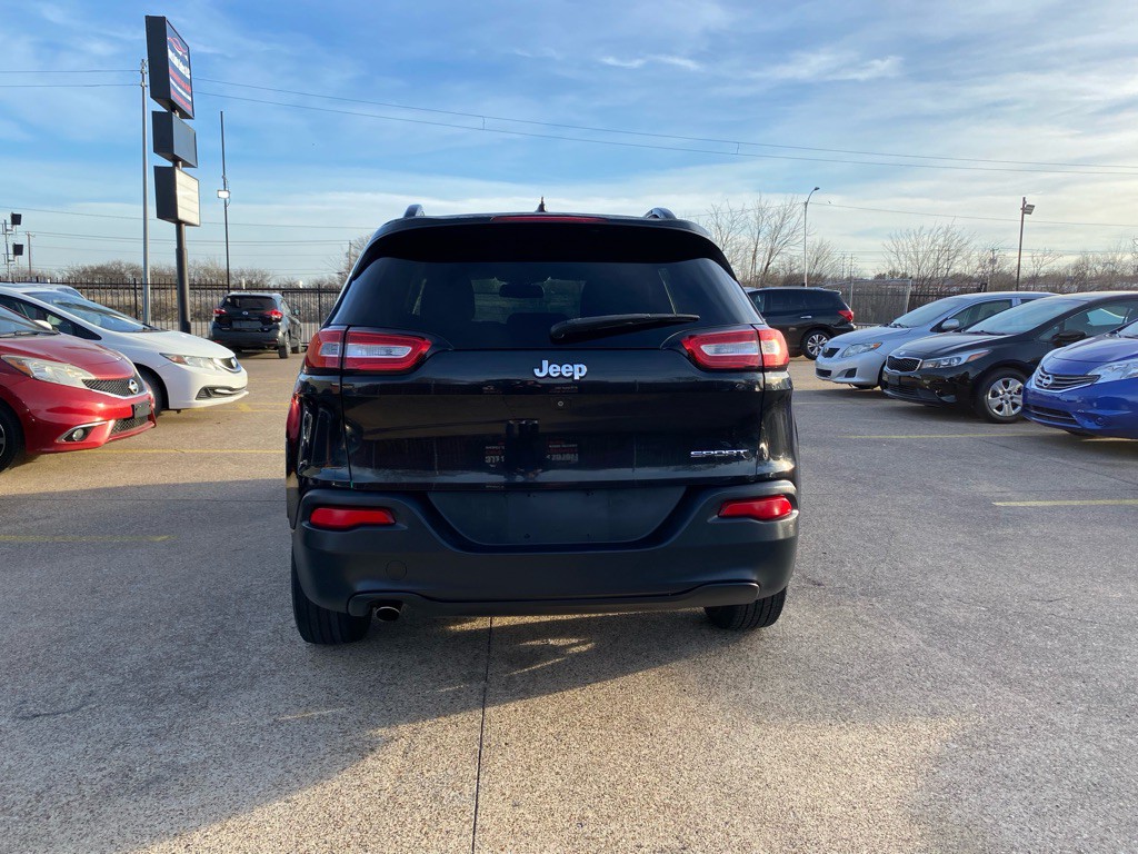 2016 Jeep Cherokee Image 5