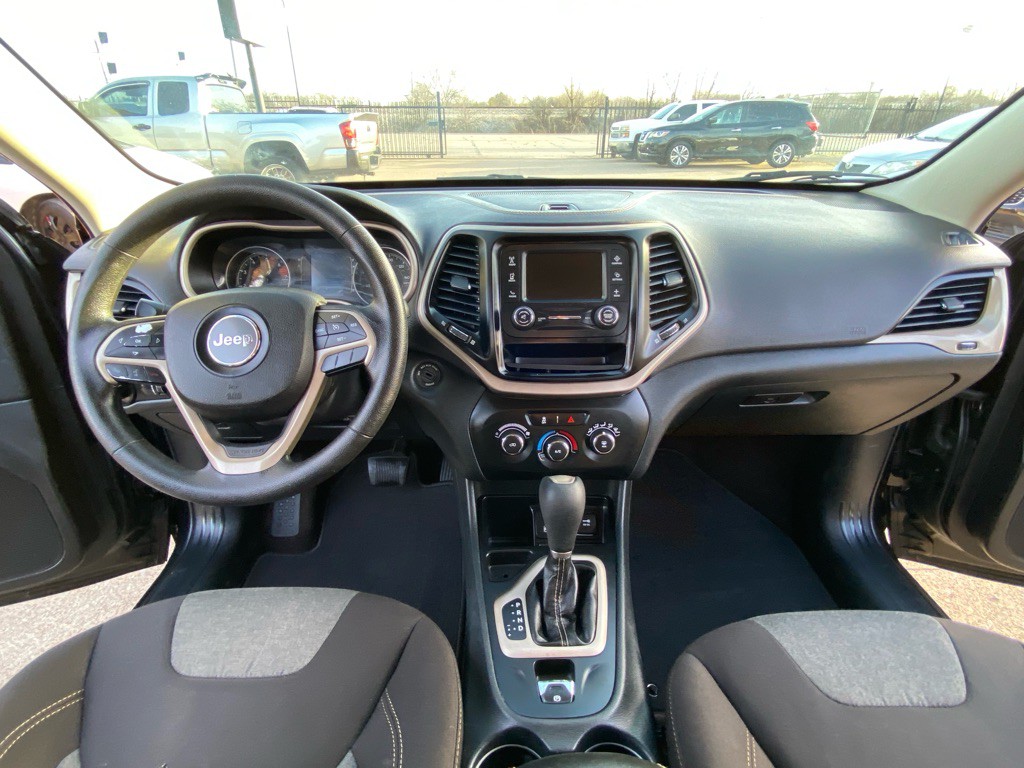 2016 Jeep Cherokee Image 20