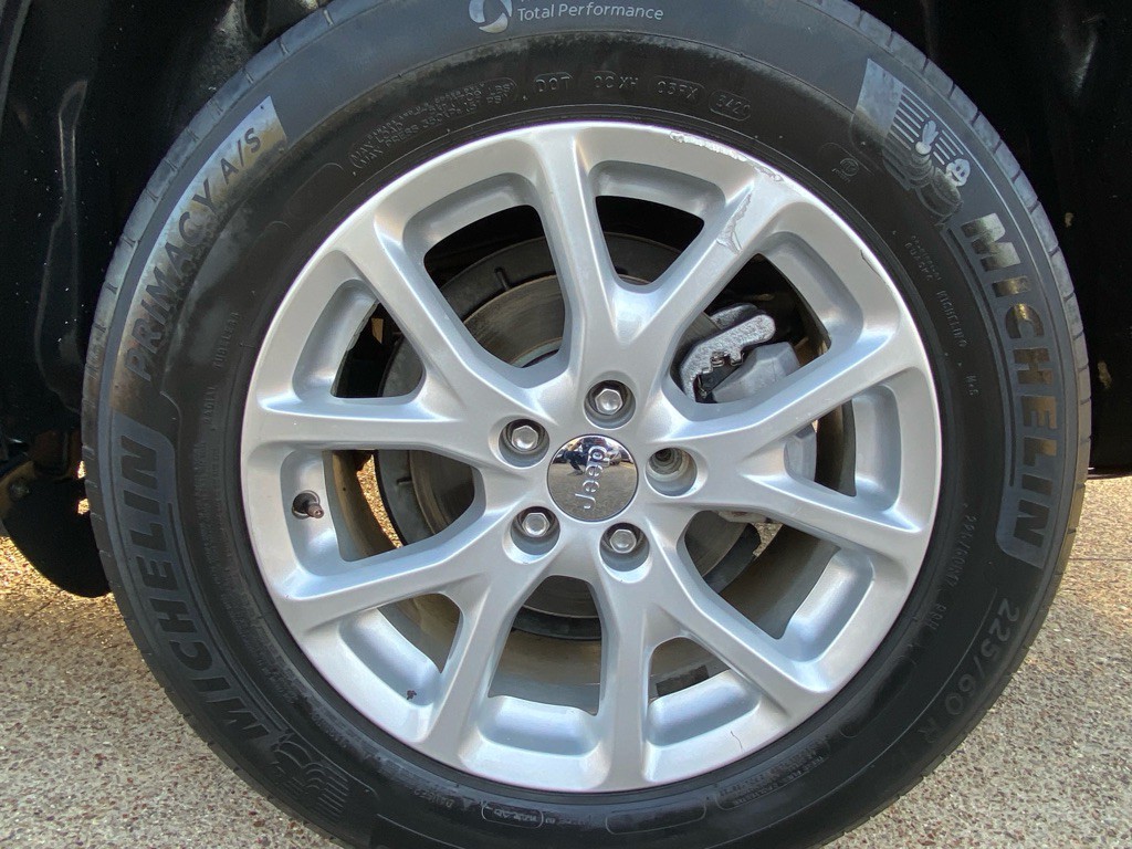 2016 Jeep Cherokee Image 29