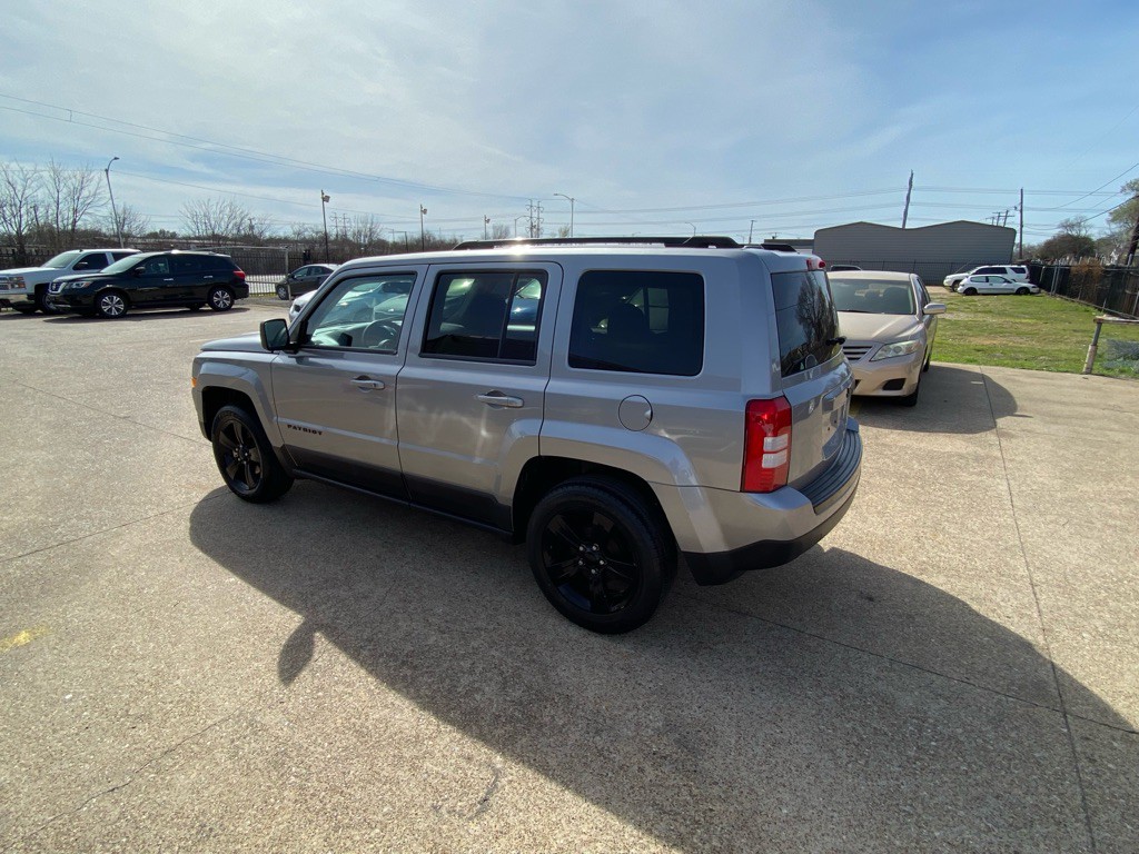 2015 Jeep Patriot Image 4