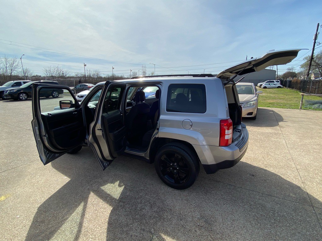 2015 Jeep Patriot Image 10