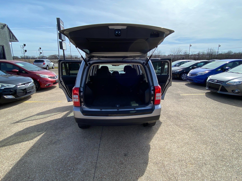 2015 Jeep Patriot Image 11