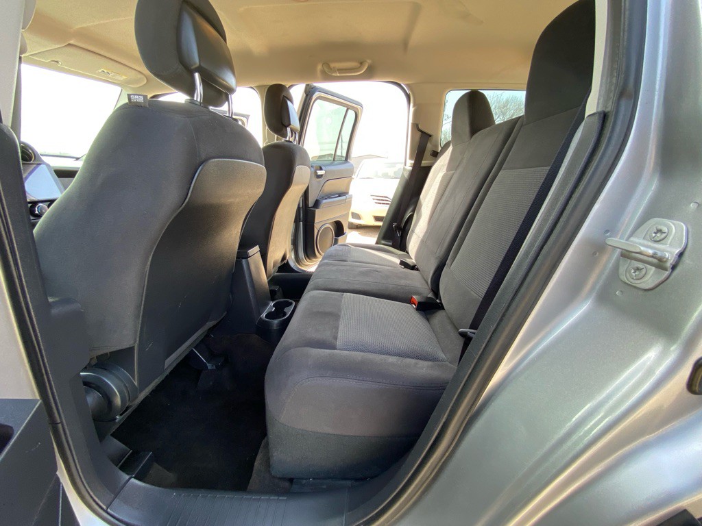 2015 Jeep Patriot Image 16