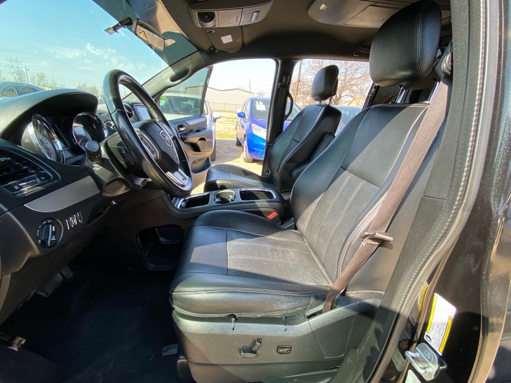 2015 Dodge Grand Caravan Image 14