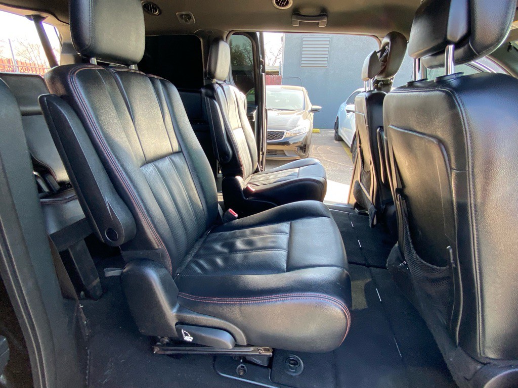 2015 Dodge Grand Caravan Image 18