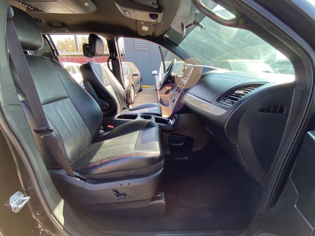 2015 Dodge Grand Caravan Image 19