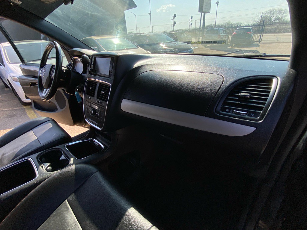 2015 Dodge Grand Caravan Image 20