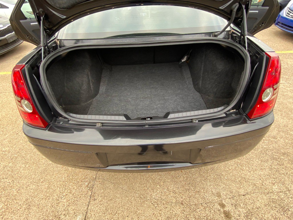 2010 Chrysler 300 Image 17