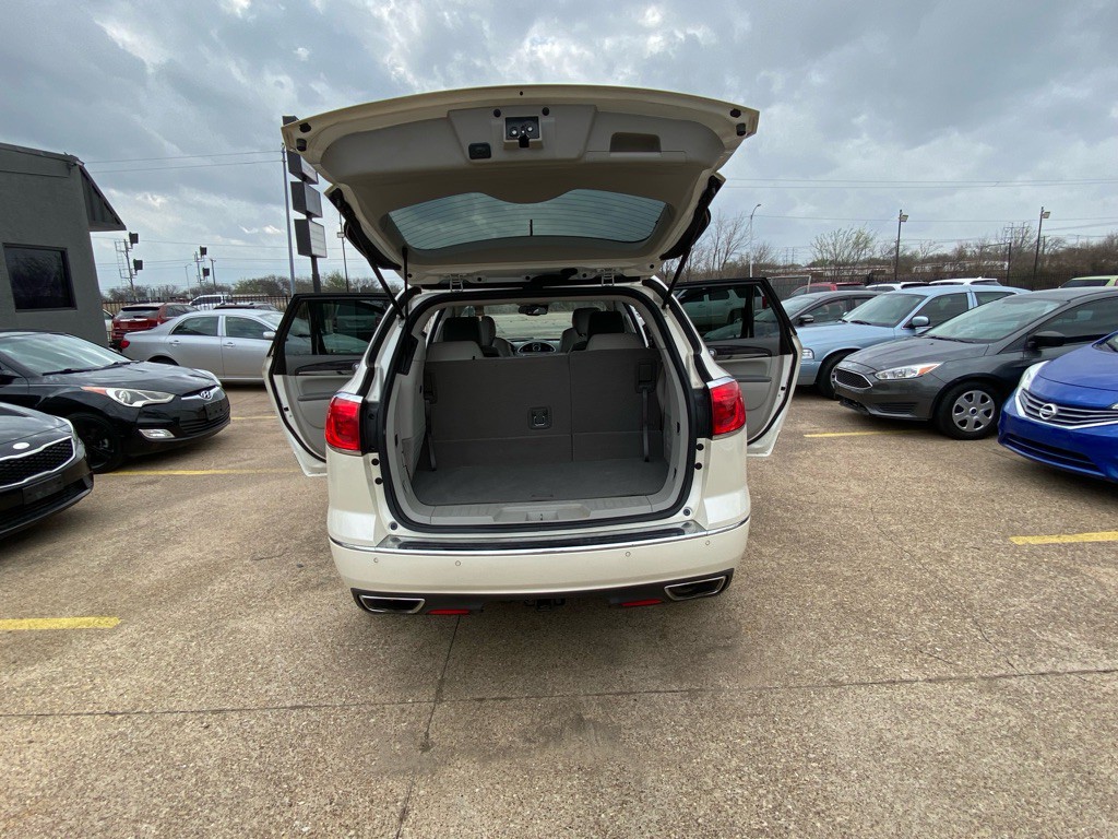 2015 Buick Enclave Image 11