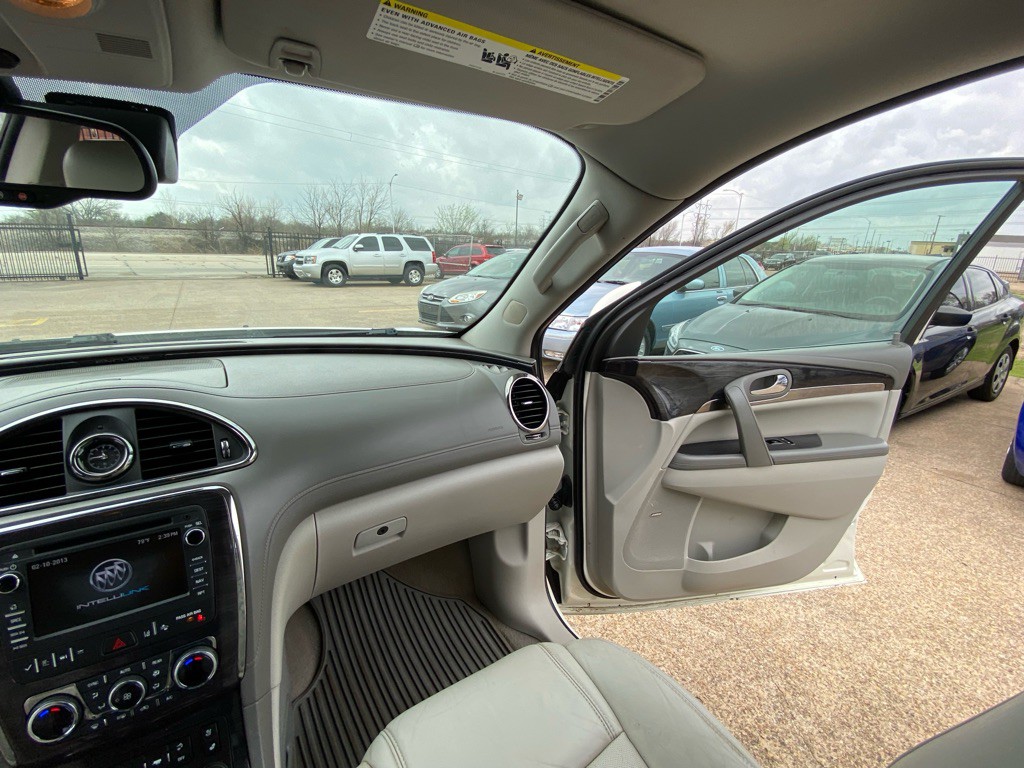 2015 Buick Enclave Image 24