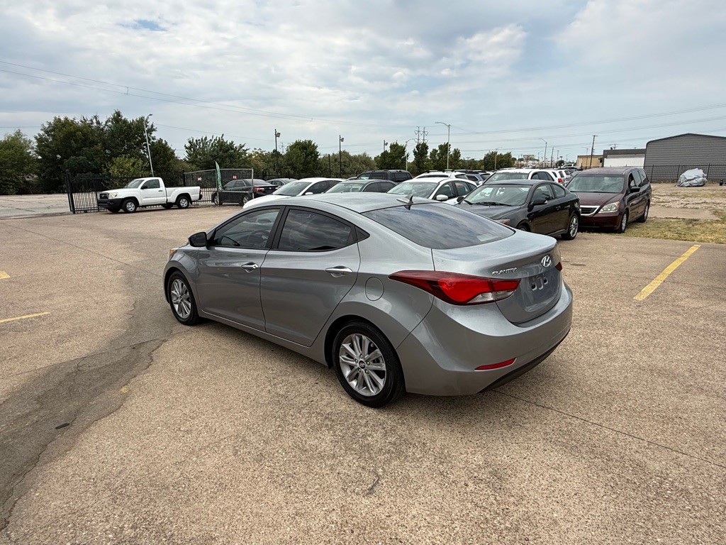 2014 Hyundai Elantra Image 4