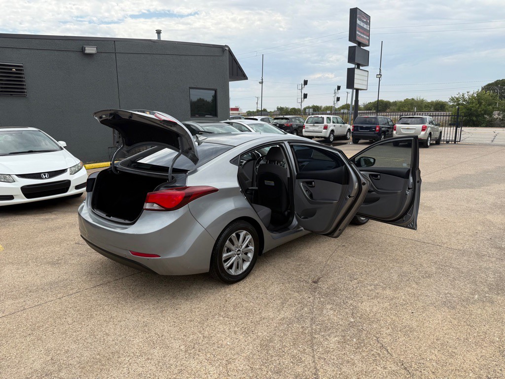 2014 Hyundai Elantra Image 12