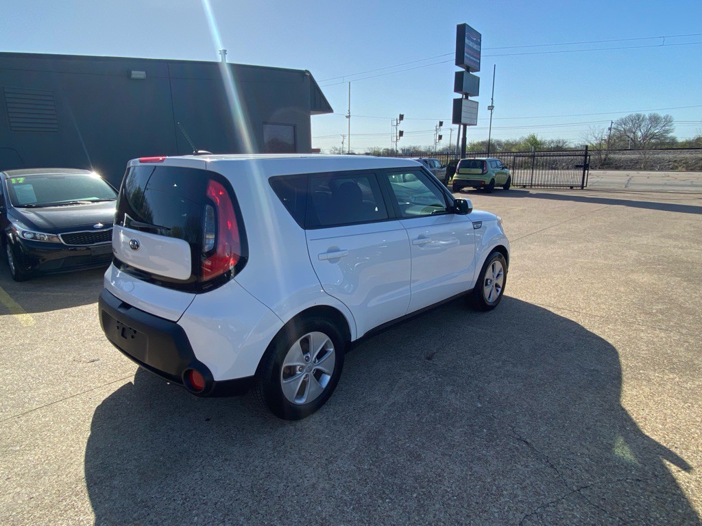 2016 Kia Soul Image 6