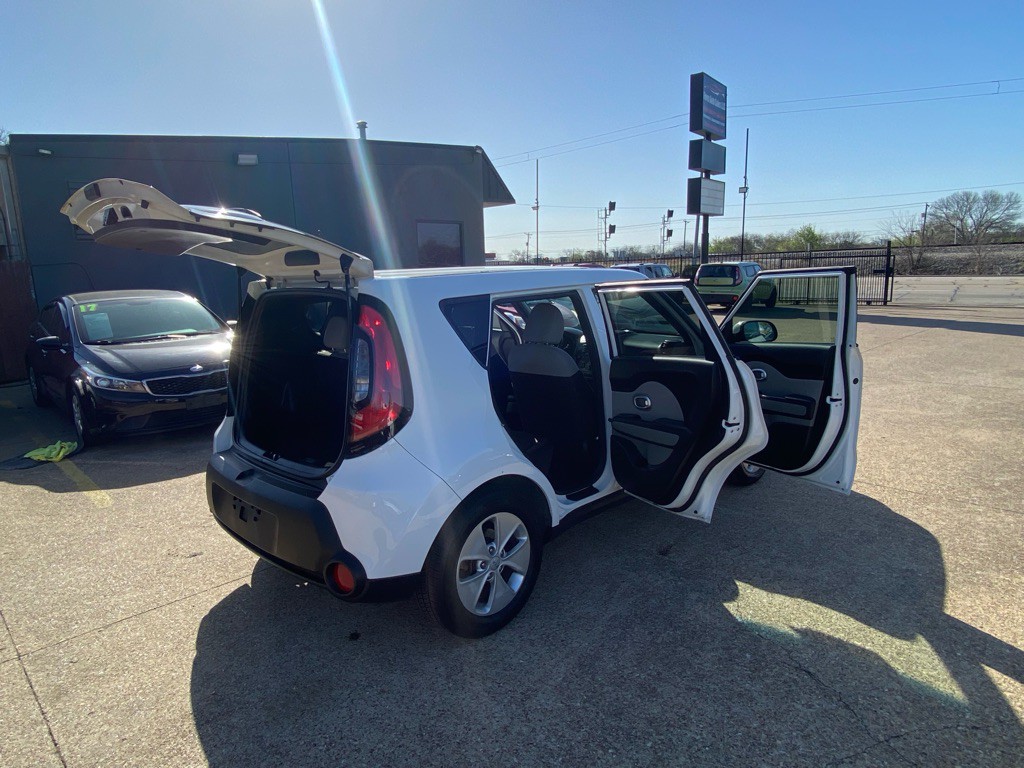 2016 Kia Soul Image 12