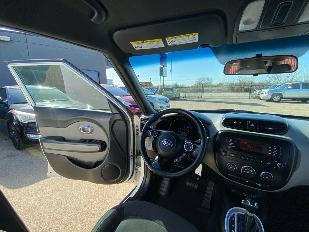 2016 Kia Soul Image 23