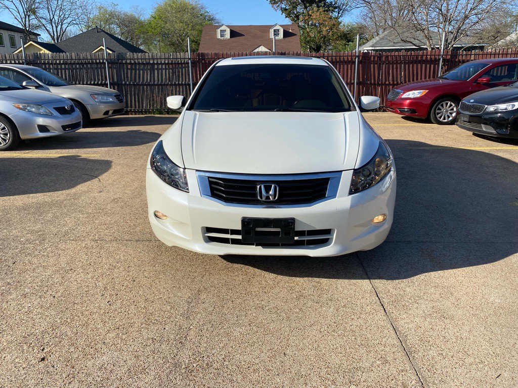 2009 Honda Accord Image 2