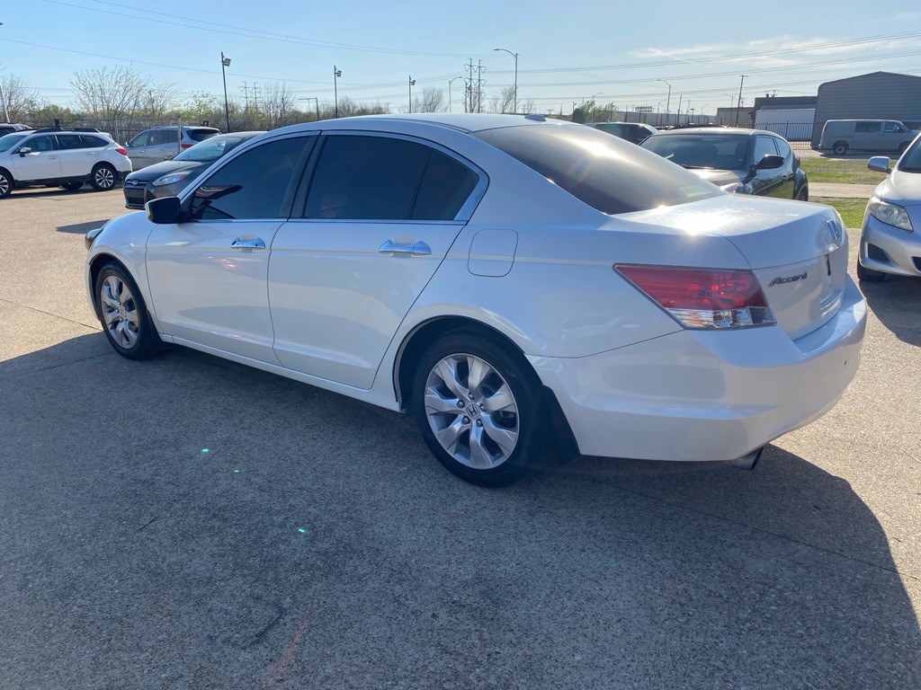 2009 Honda Accord Image 4