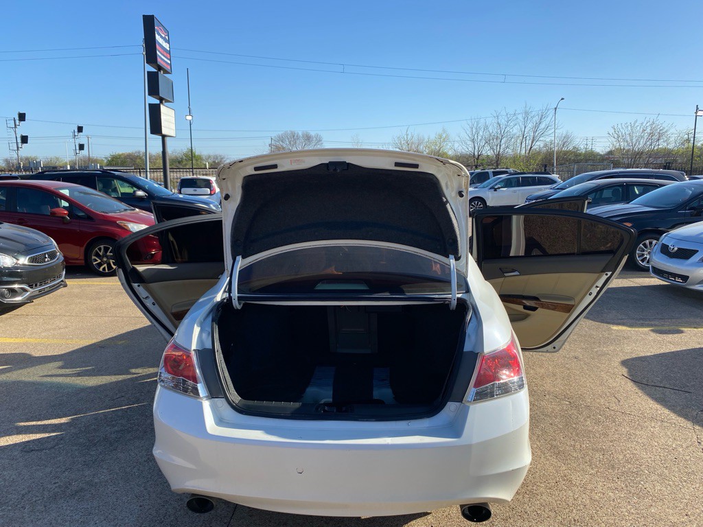 2009 Honda Accord Image 11