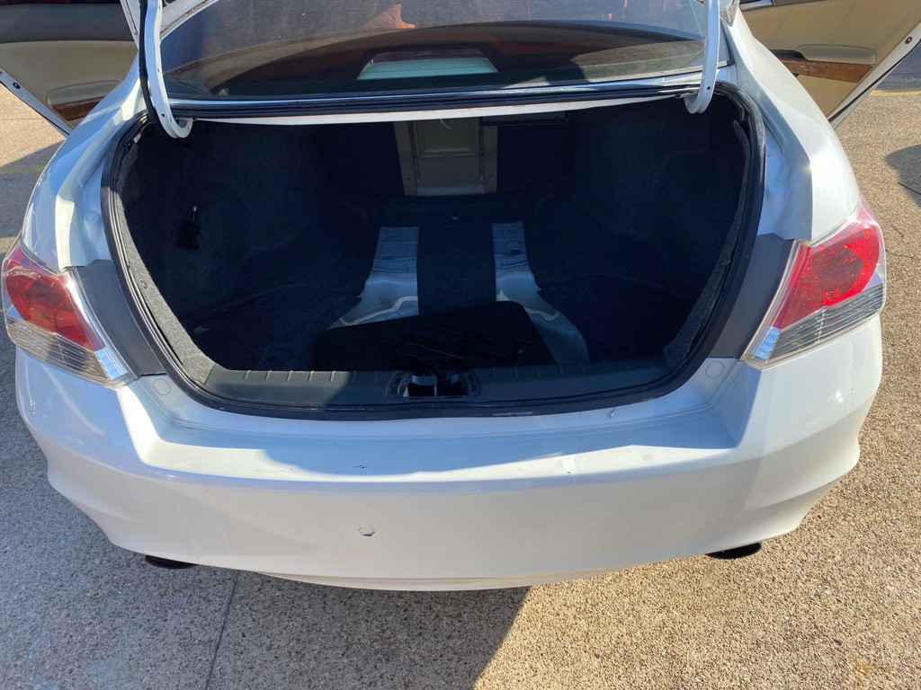 2009 Honda Accord Image 17