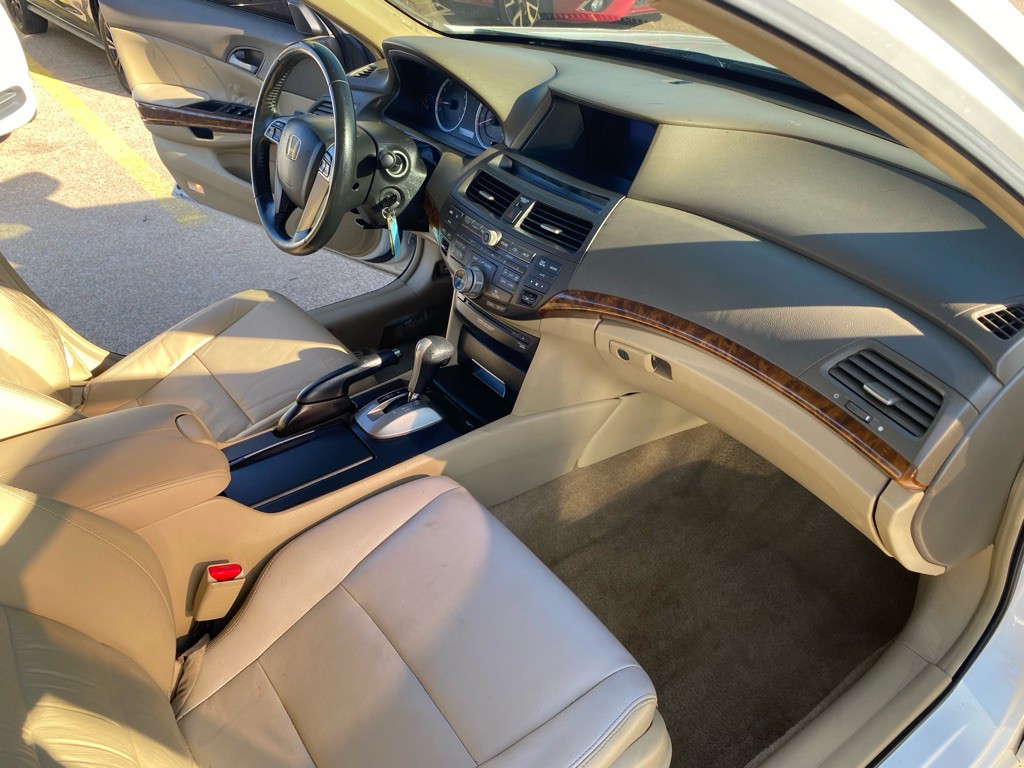 2009 Honda Accord Image 20