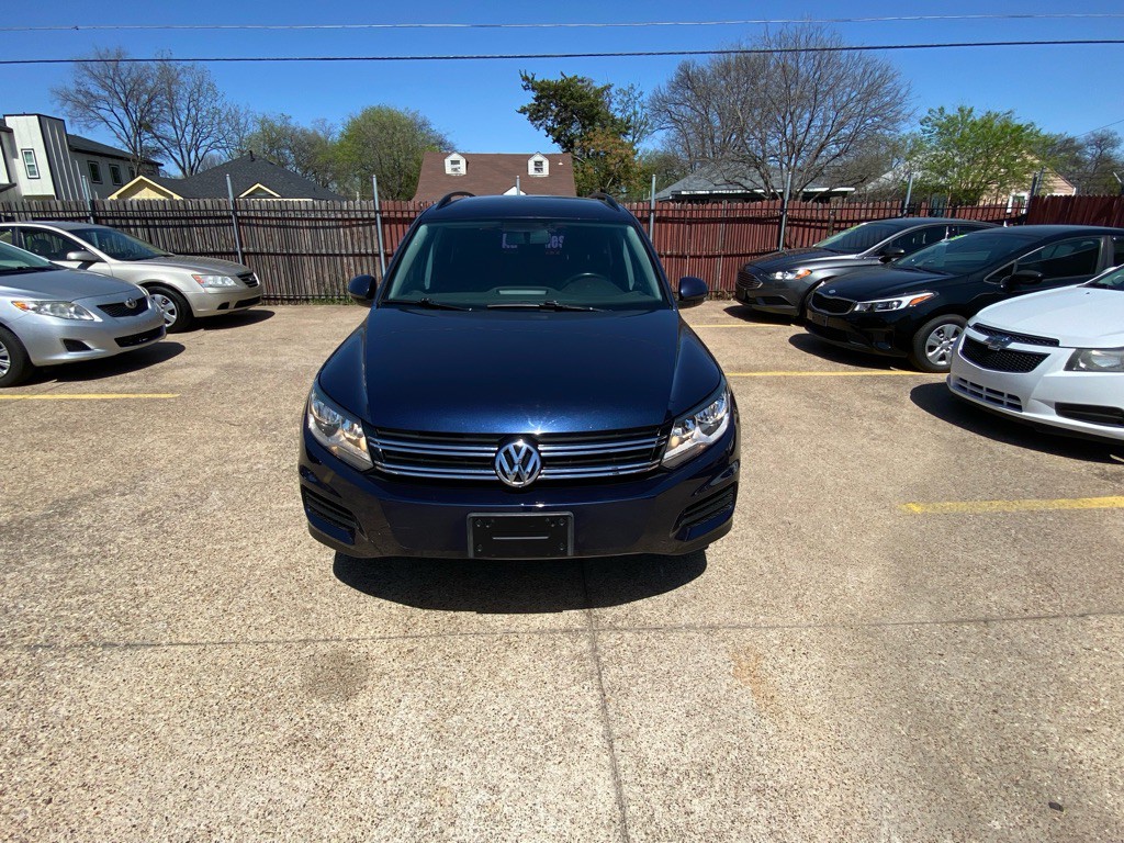 2015 Volkswagen Tiguan Image 2