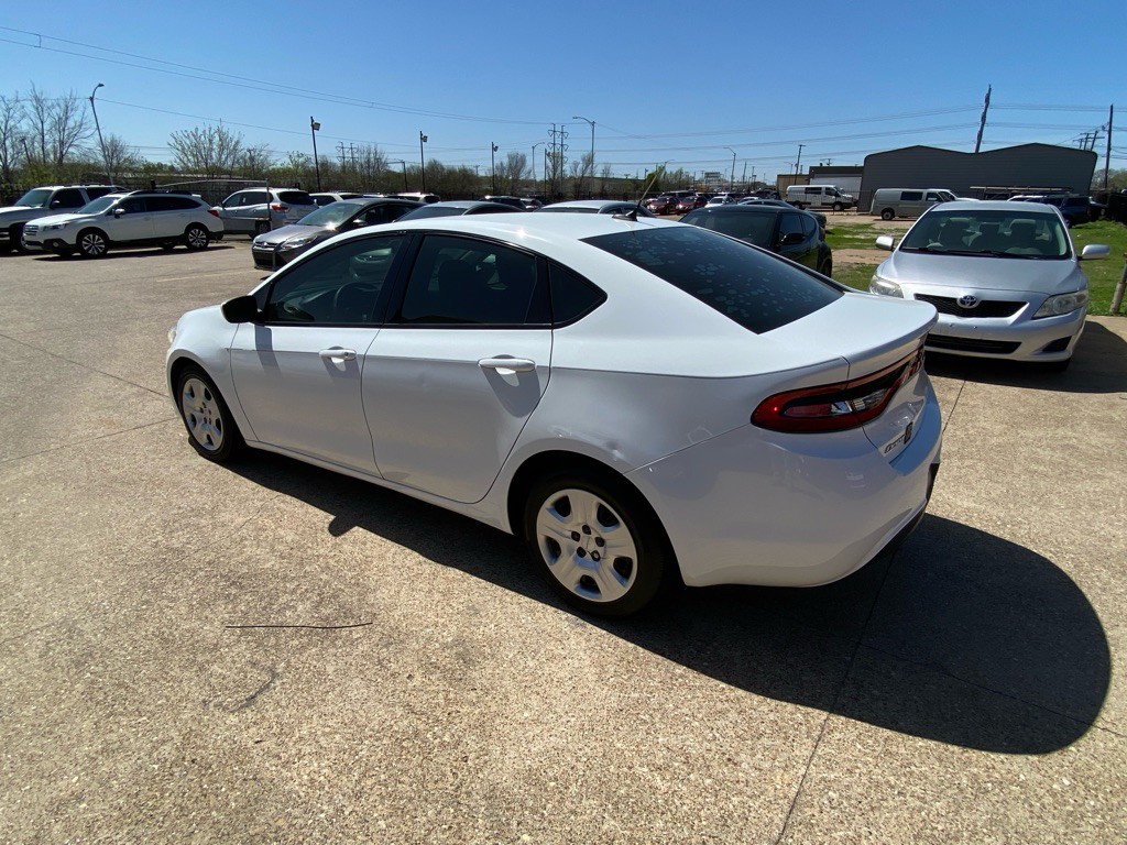 2015 Dodge Dart Image 4