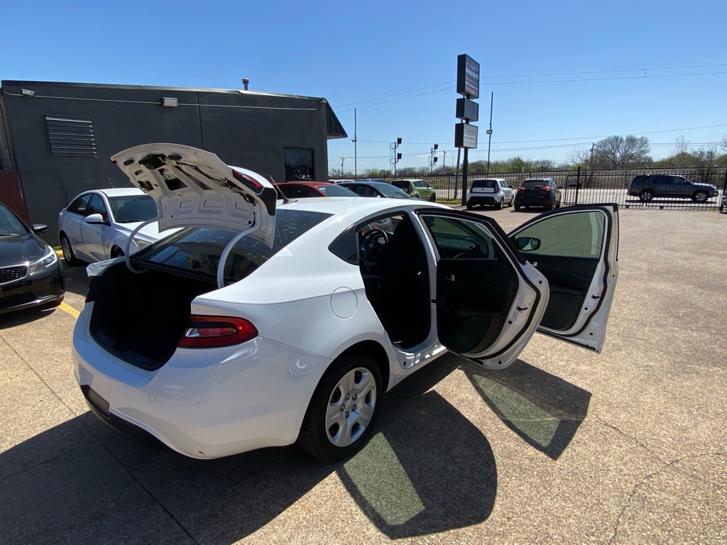 2015 Dodge Dart Image 12