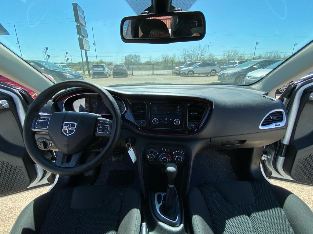 2015 Dodge Dart Image 21