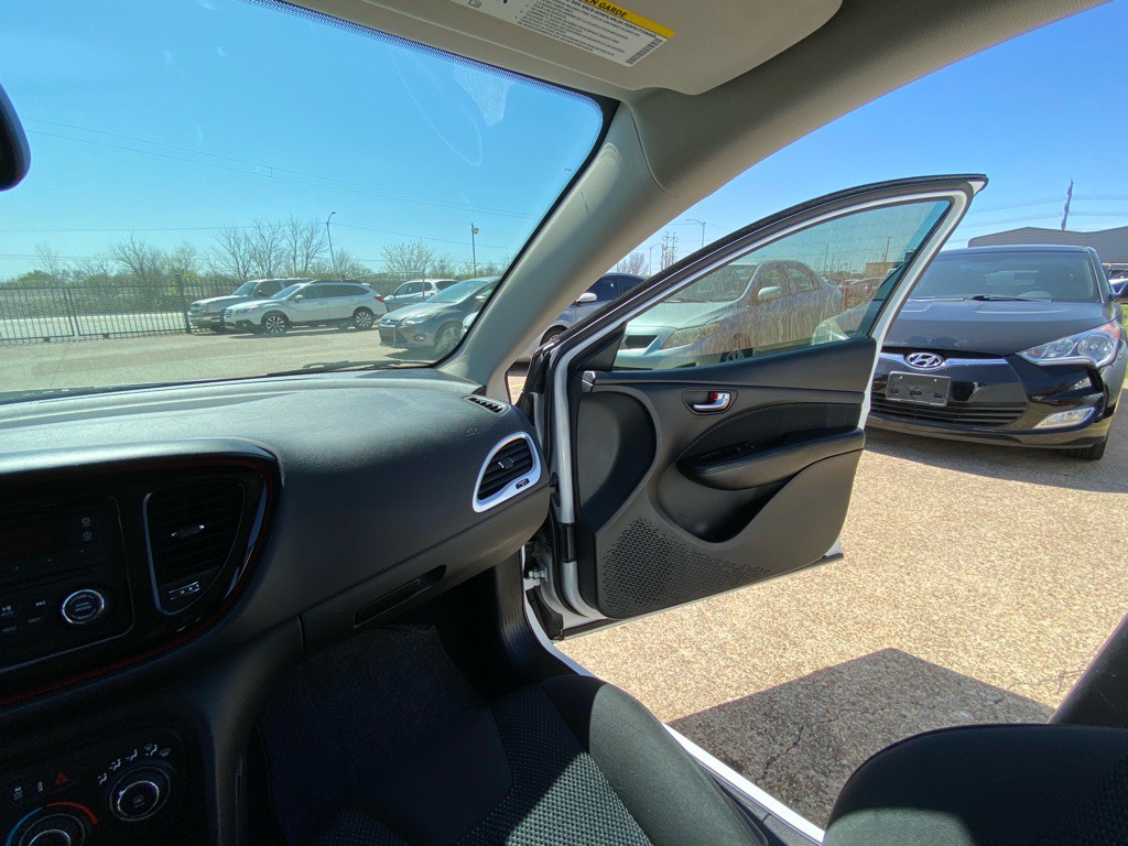 2015 Dodge Dart Image 22