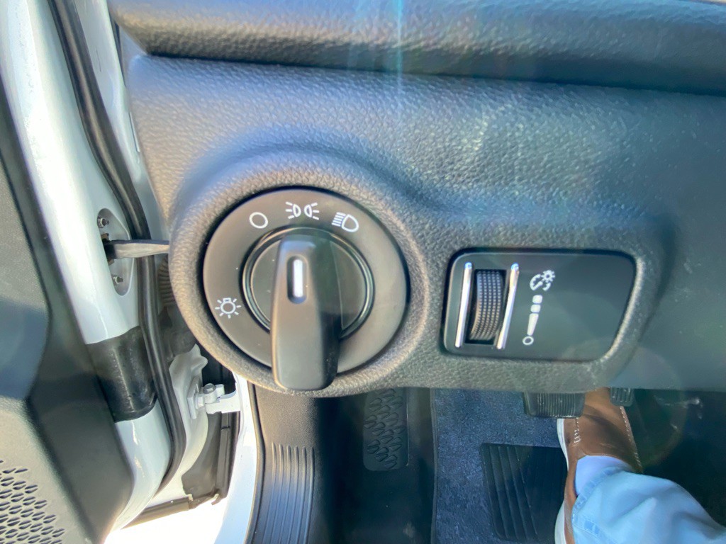 2015 Dodge Dart Image 24