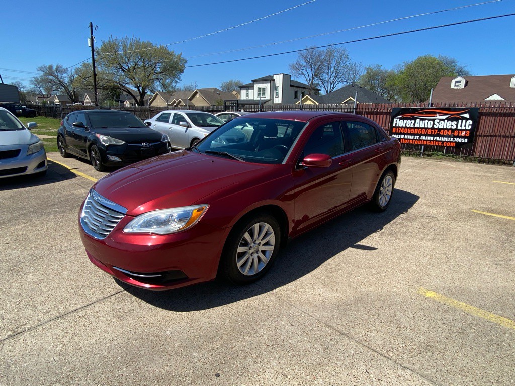 2012 Chrysler 200 Image 3