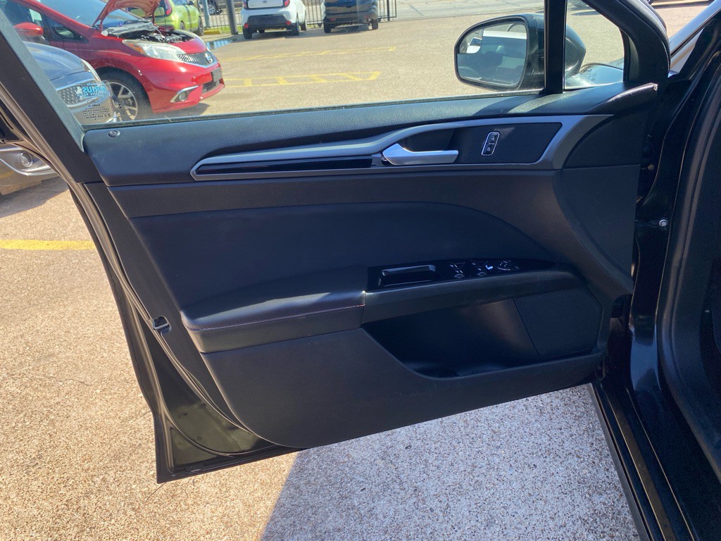 2018 Ford Fusion Image 13