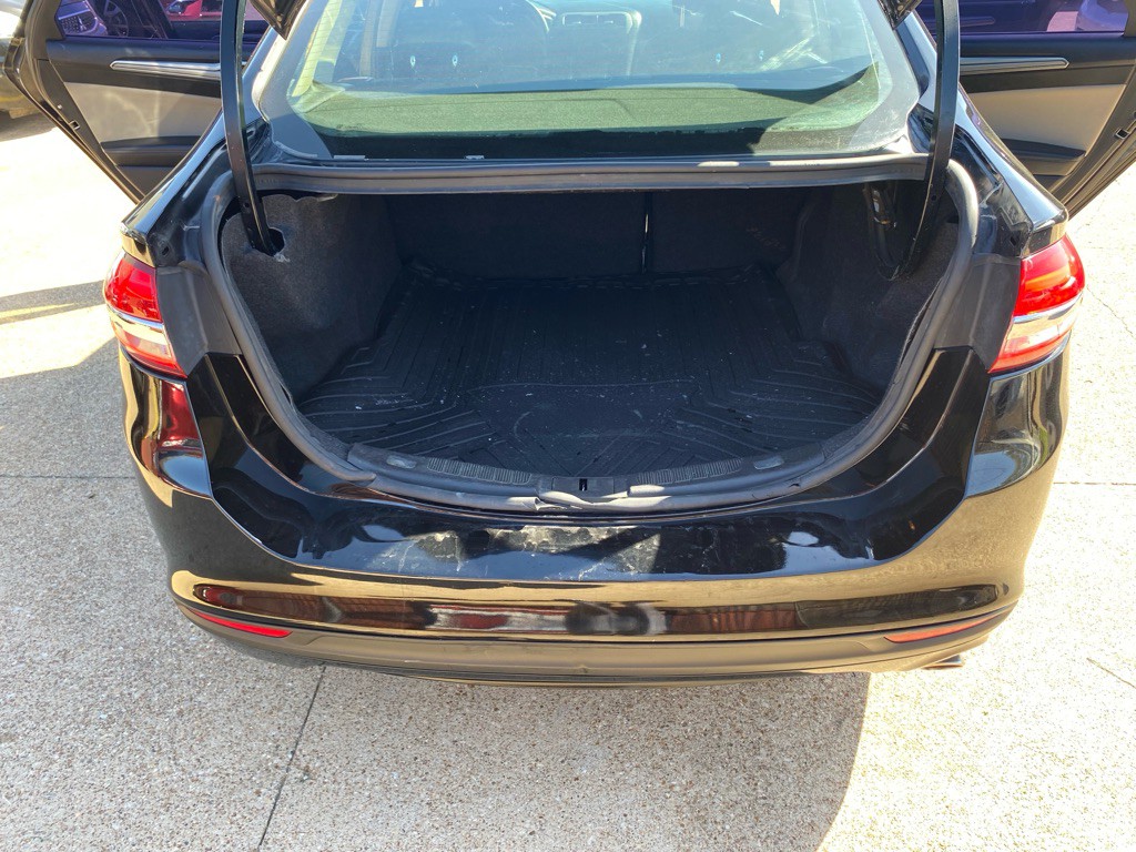 2018 Ford Fusion Image 17