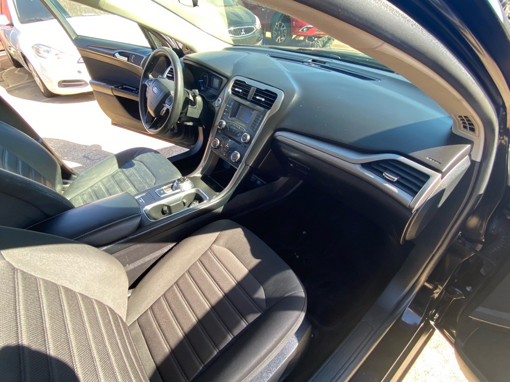 2018 Ford Fusion Image 20