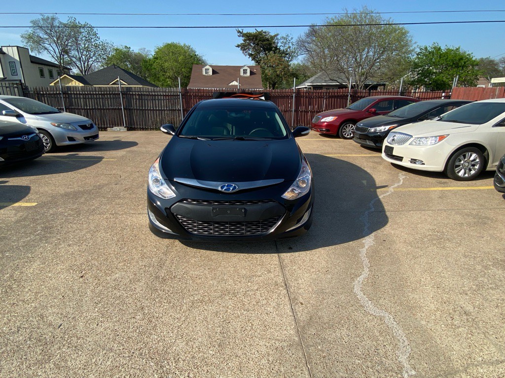 2012 Hyundai Sonata Image 2