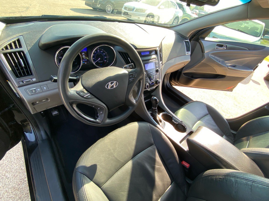 2012 Hyundai Sonata Image 14
