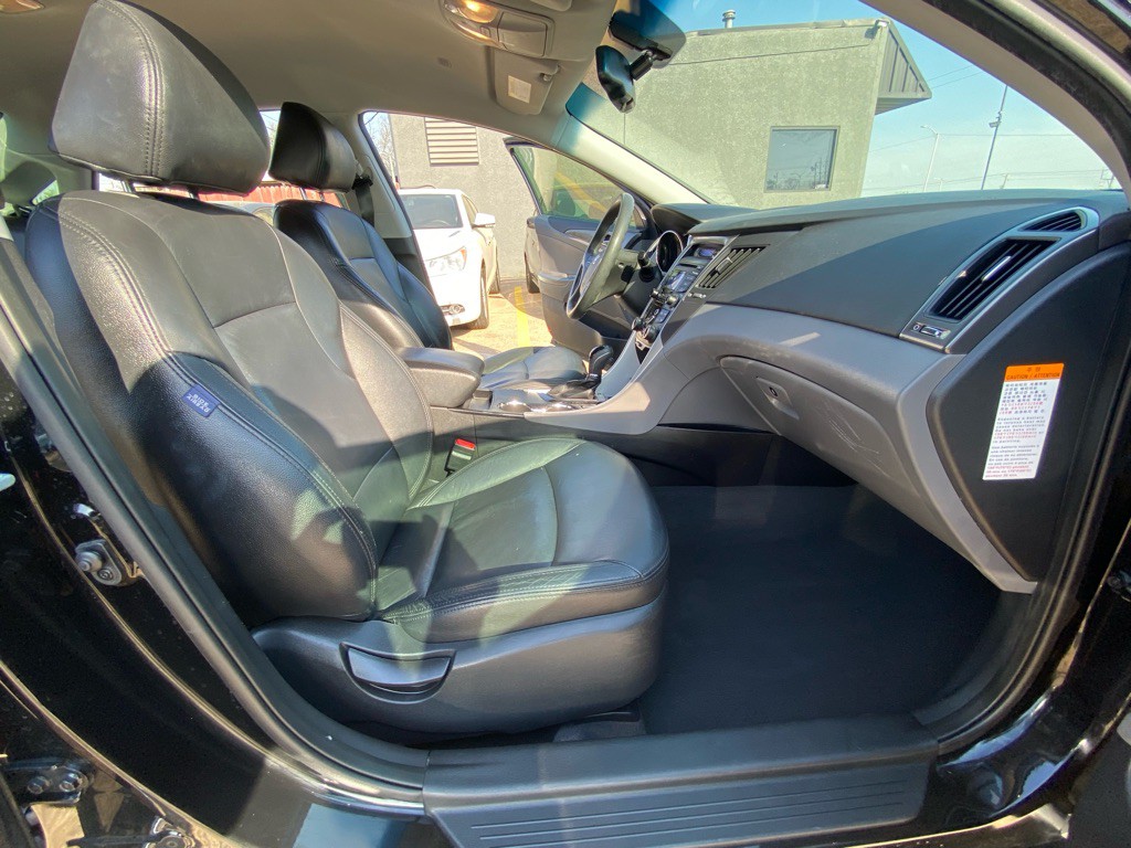 2012 Hyundai Sonata Image 19