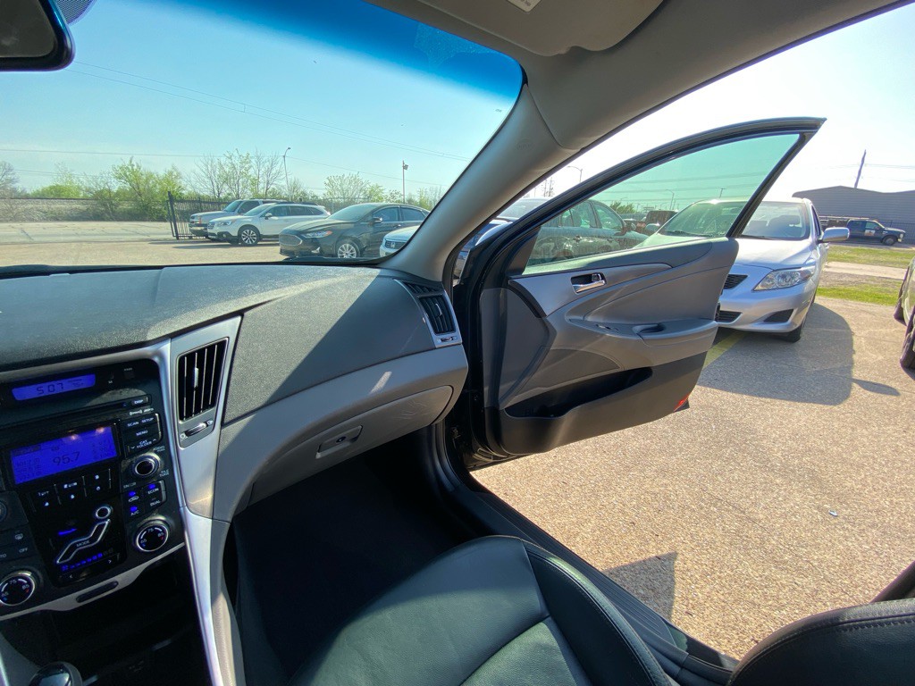 2012 Hyundai Sonata Image 22