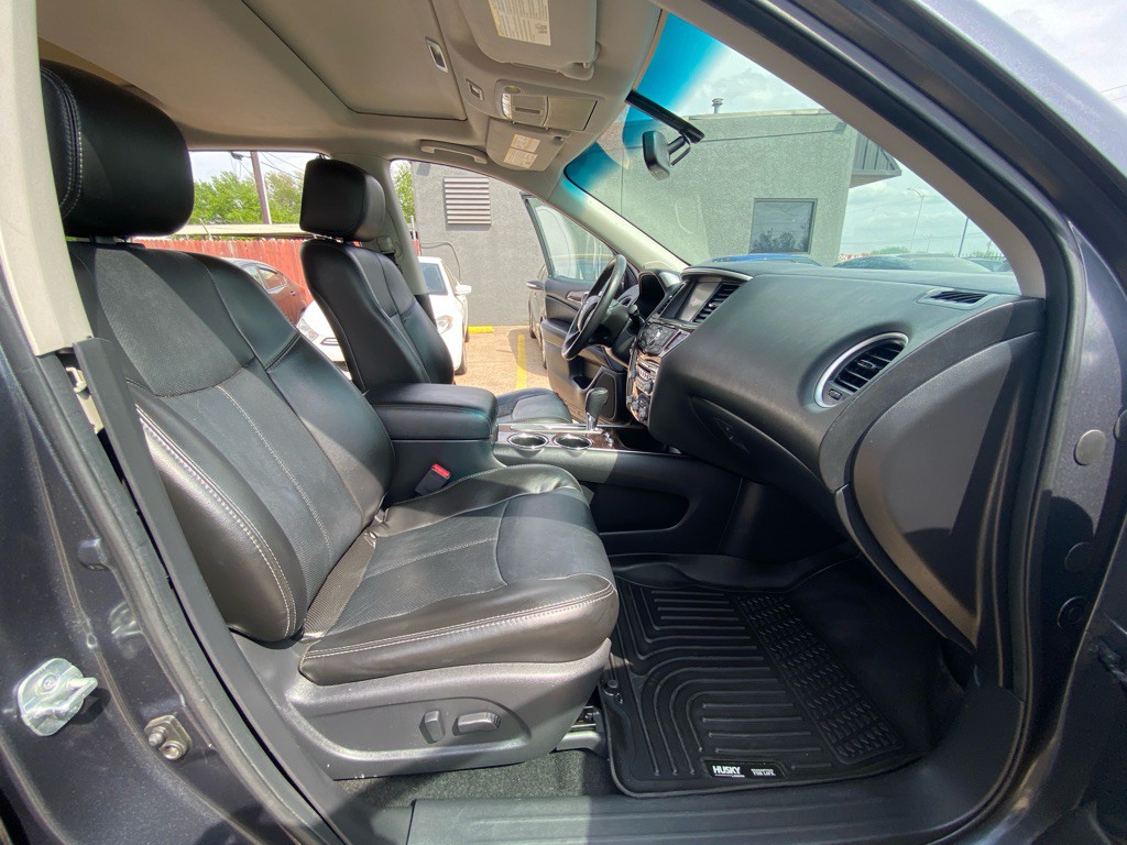 2014 Nissan Pathfinder Image 21