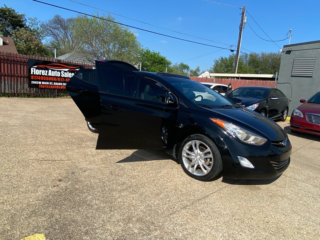 2013 Hyundai Elantra Image 7