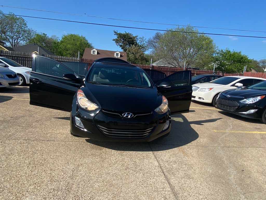 2013 Hyundai Elantra Image 8