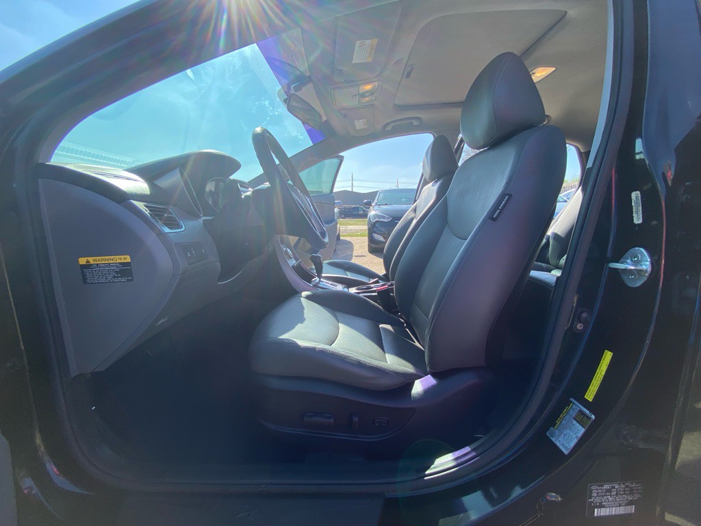 2013 Hyundai Elantra Image 15