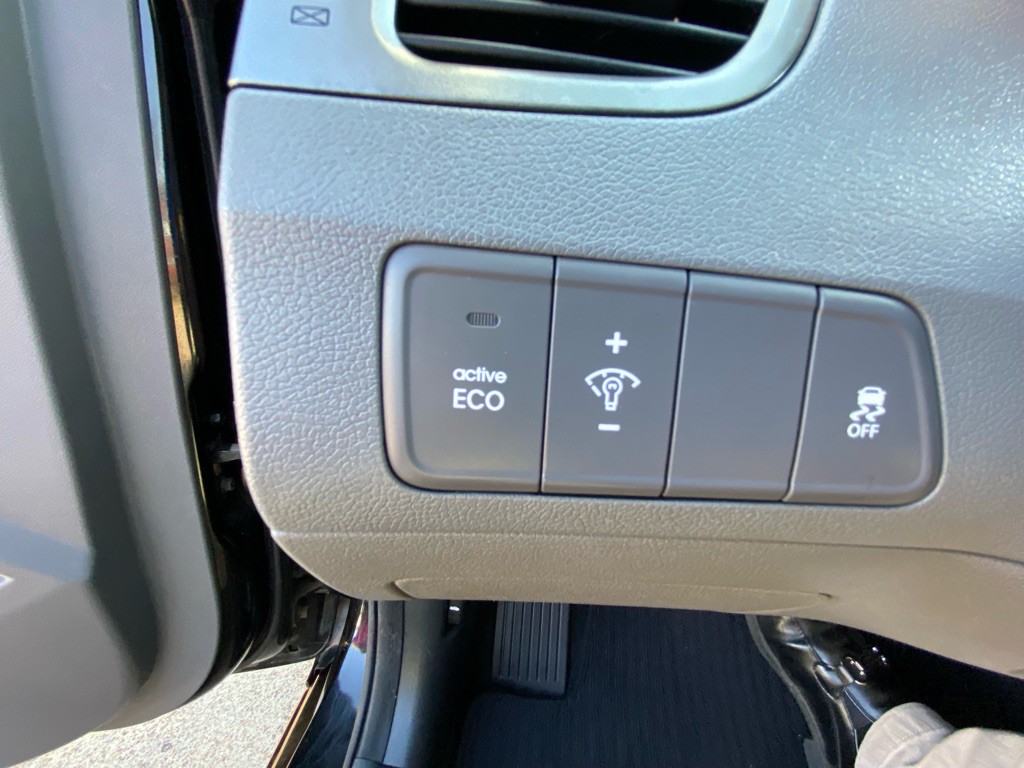 2013 Hyundai Elantra Image 24