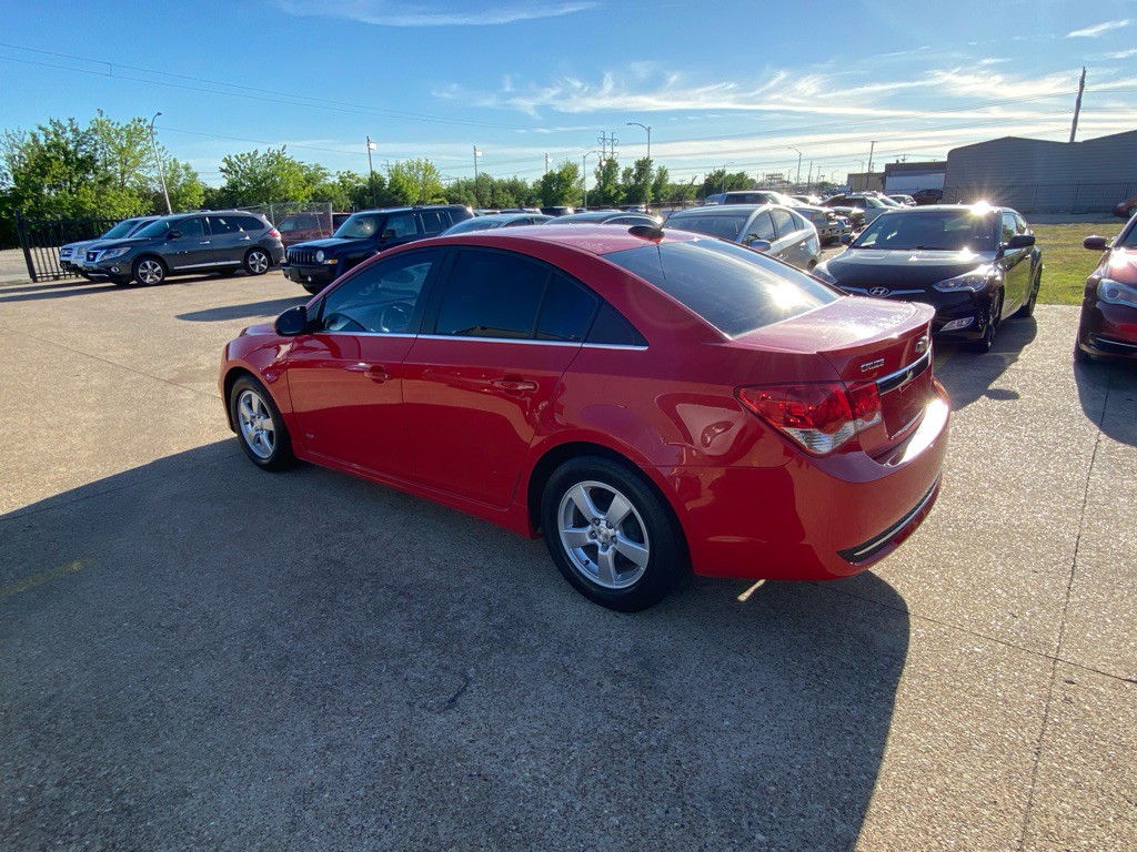 2015 Chevrolet Cruze Image 4