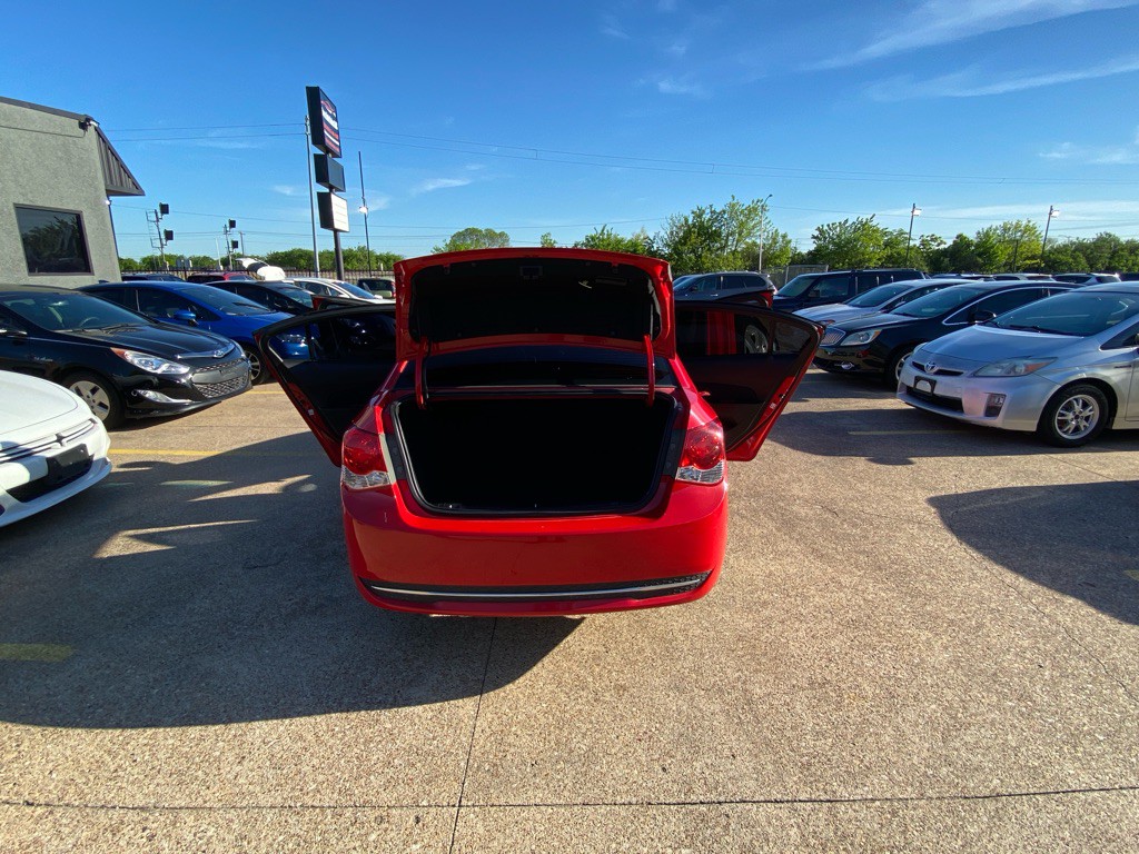 2015 Chevrolet Cruze Image 11
