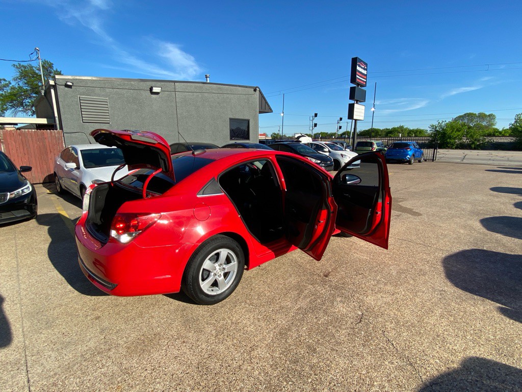 2015 Chevrolet Cruze Image 12