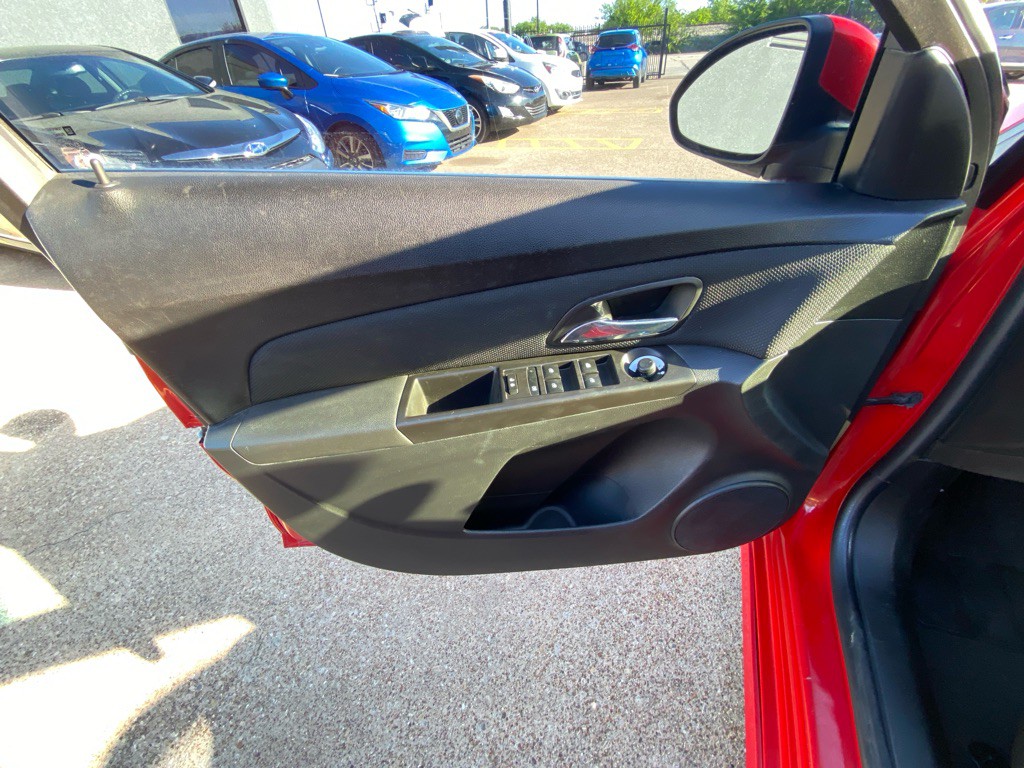 2015 Chevrolet Cruze Image 13