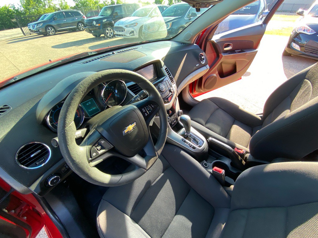 2015 Chevrolet Cruze Image 14