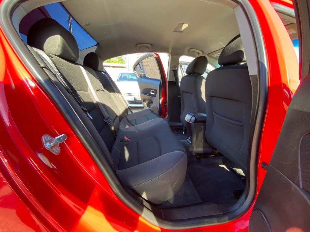 2015 Chevrolet Cruze Image 18