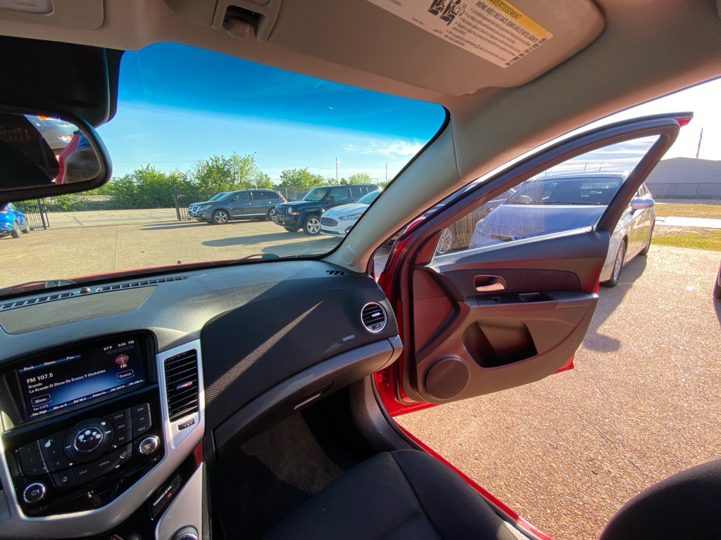 2015 Chevrolet Cruze Image 22